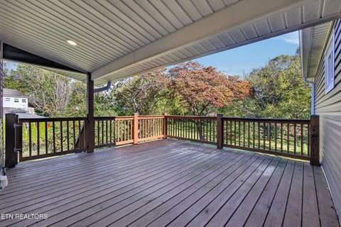 Tiny photo for 102 Poplar Rd, Oak Ridge, TN 37830 (MLS # 1359701)
