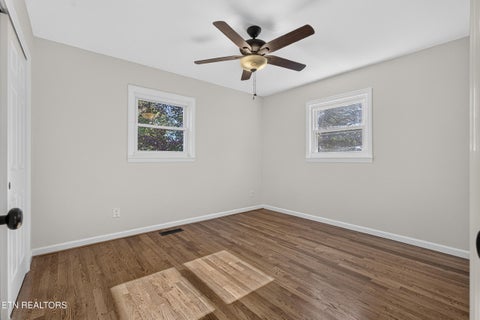 Tiny photo for 102 Poplar Rd, Oak Ridge, TN 37830 (MLS # 1359701)