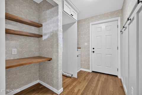 Tiny photo for 102 Poplar Rd, Oak Ridge, TN 37830 (MLS # 1359701)