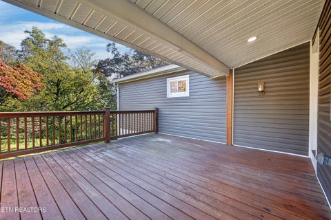 Tiny photo for 102 Poplar Rd, Oak Ridge, TN 37830 (MLS # 1359701)