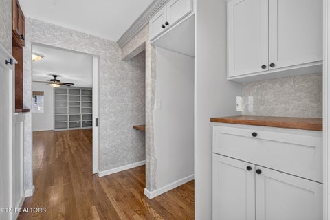Tiny photo for 102 Poplar Rd, Oak Ridge, TN 37830 (MLS # 1359701)