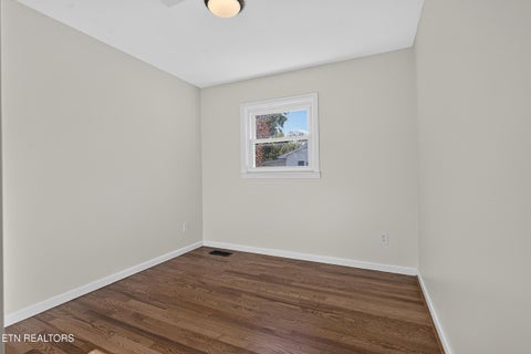 Tiny photo for 102 Poplar Rd, Oak Ridge, TN 37830 (MLS # 1359701)