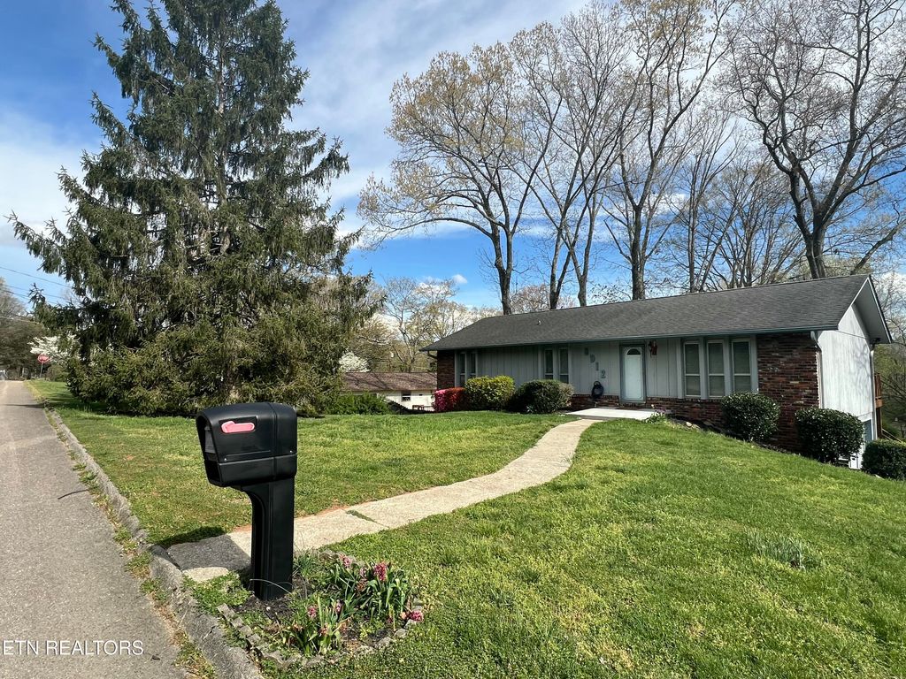 Photo of 8912 Moneymaker Drive, Knoxville, TN 37923 (MLS # 1335008)