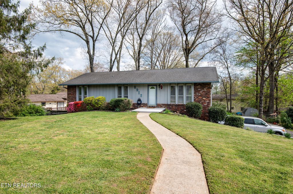 Photo of 8912 Moneymaker Drive, Knoxville, TN 37923 (MLS # 1335008)