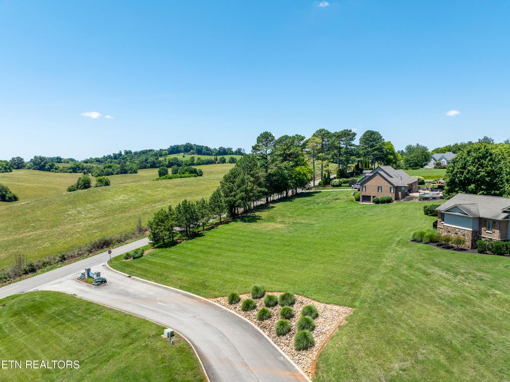 Photo of 19 Logans Landing Circle, Louisville, TN 37777 (MLS # 1343542)
