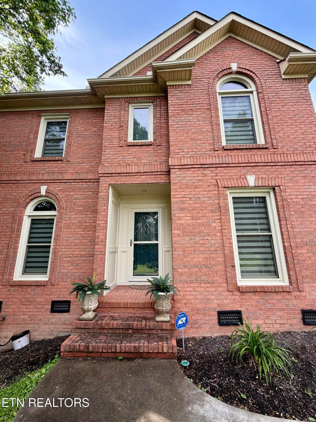Photo of 817 Tate Trotter Rd, Powell, TN 37849 (MLS # 1338987)