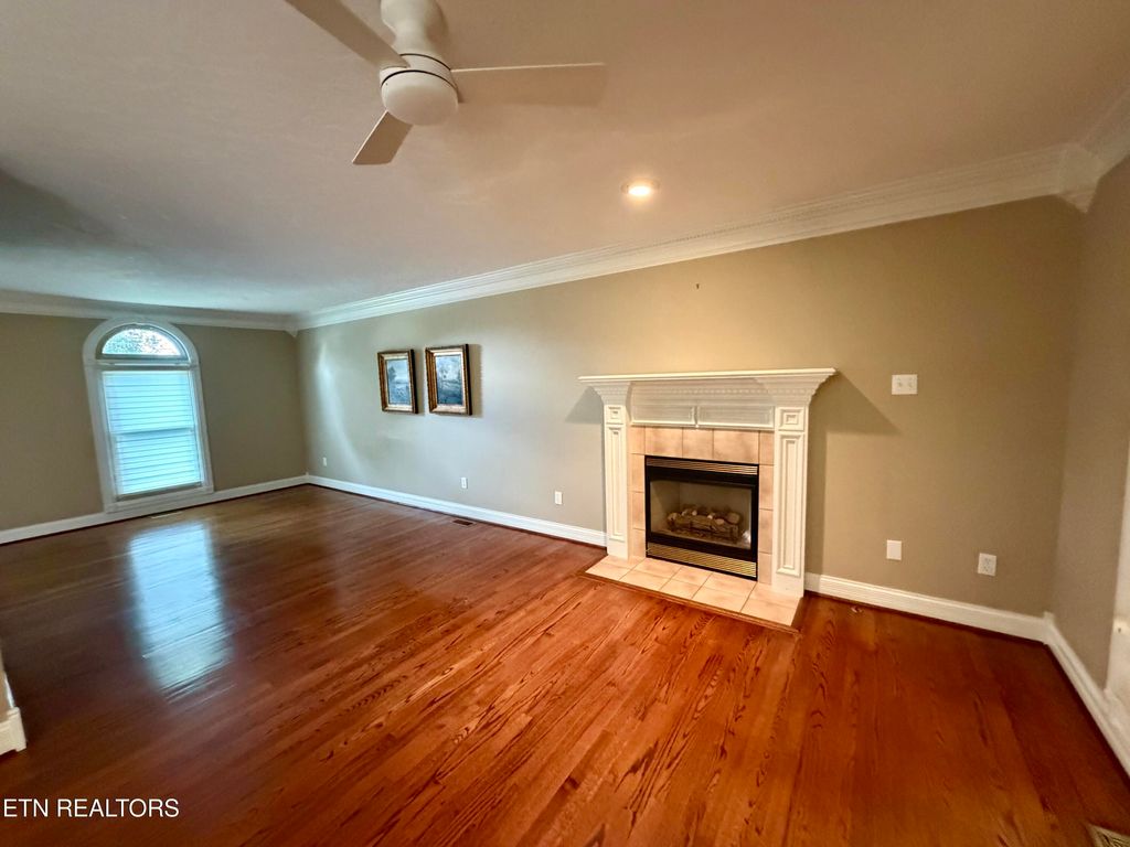 Photo of 817 Tate Trotter Rd, Powell, TN 37849 (MLS # 1338987)