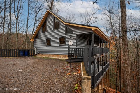 Photo of 2633 Whipoorwill Hill Way, Sevierville, TN 37862 (MLS # 1319925)