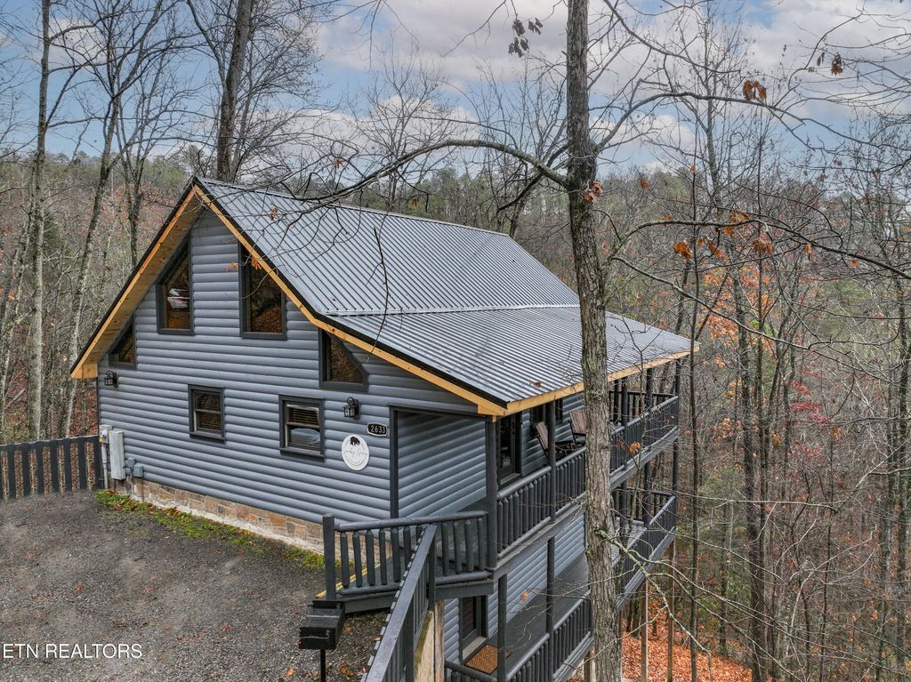 Photo of 2633 Whipoorwill Hill Way, Sevierville, TN 37862 (MLS # 1319925)