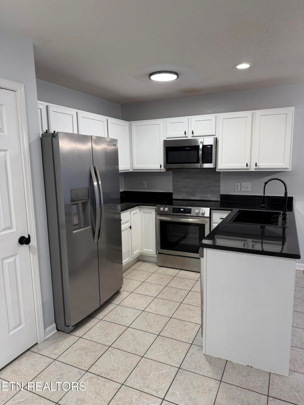 Photo of 1615 Joe Hinton Rd, Knoxville, TN 37931 (MLS # 1328714)