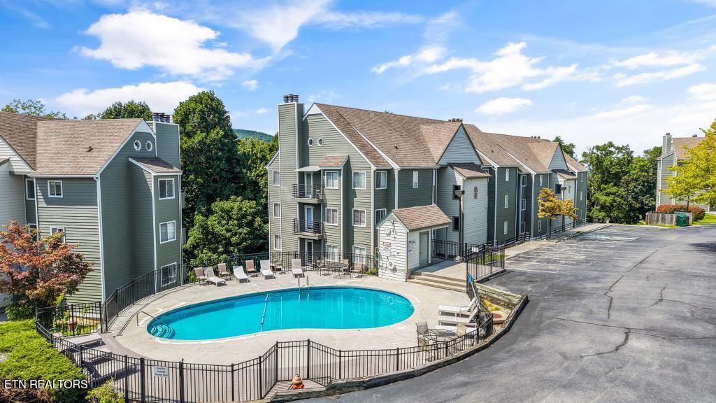 Photo of 1260 Ski View Drive #3202, Gatlinburg, TN 37738 (MLS # 1354157)