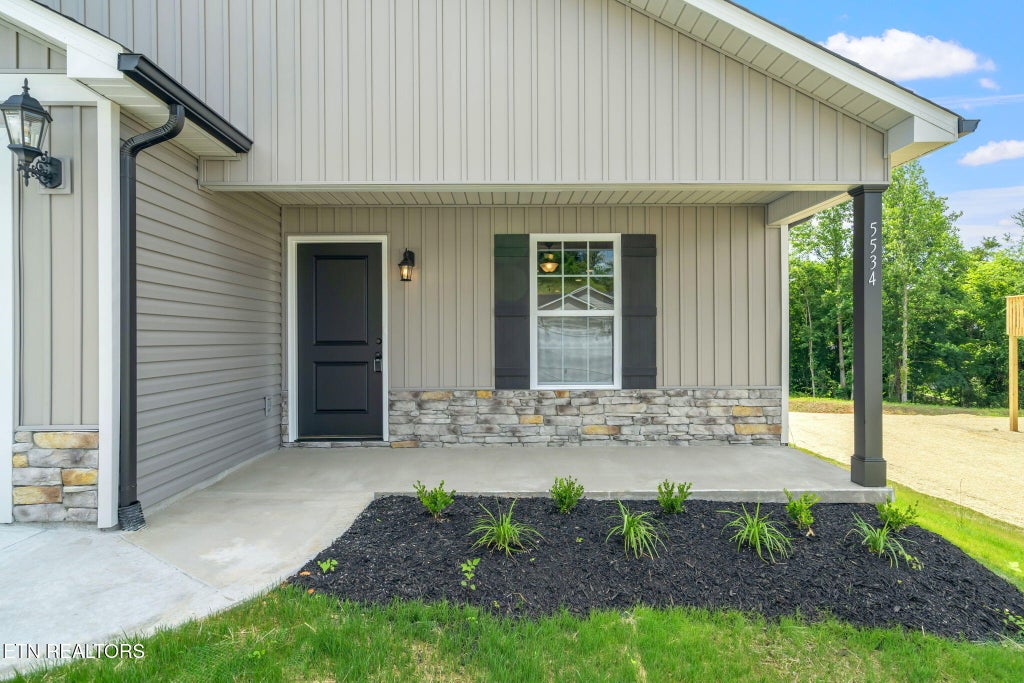 Photo of 5534 Berkley Lndg Lane, Knoxville, TN 37918 (MLS # 1296746)