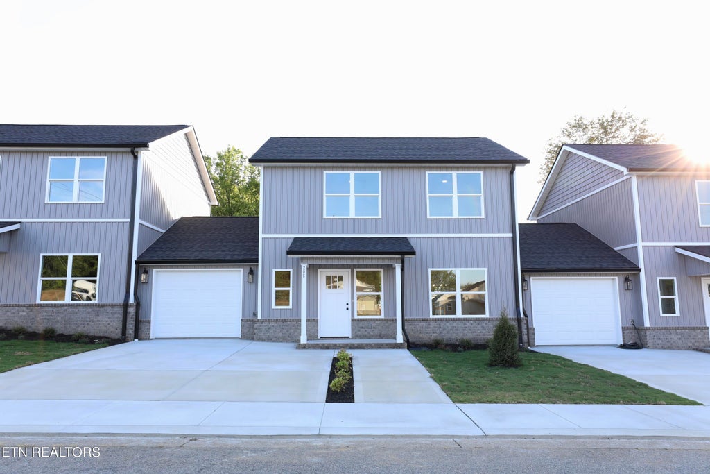 Photo of 206 Avenue B, Alcoa, TN 37701 (MLS # 1356319)