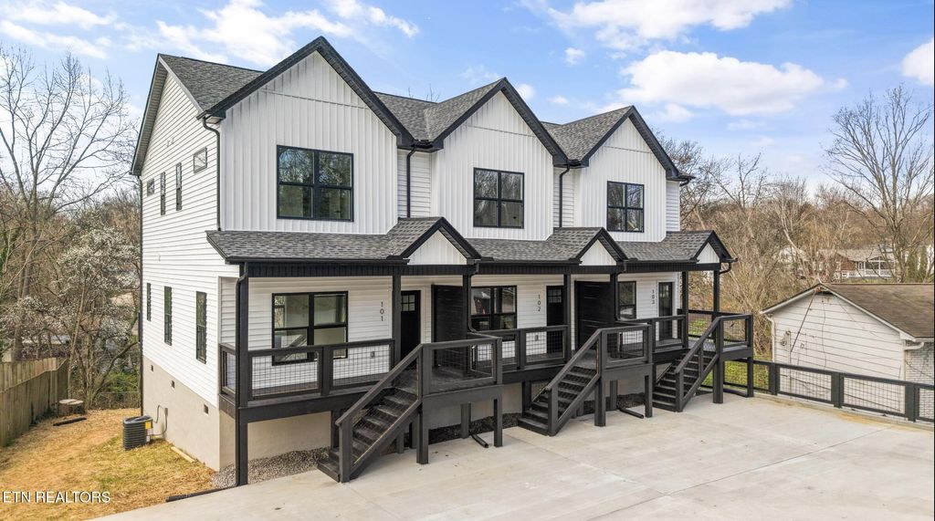 Photo of 2117 Citrus St #102, Knoxville, TN 37917 (MLS # 1332907)