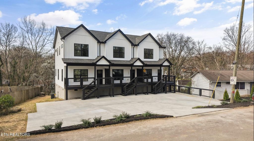 Photo of 2117 Citrus St #102, Knoxville, TN 37917 (MLS # 1332907)