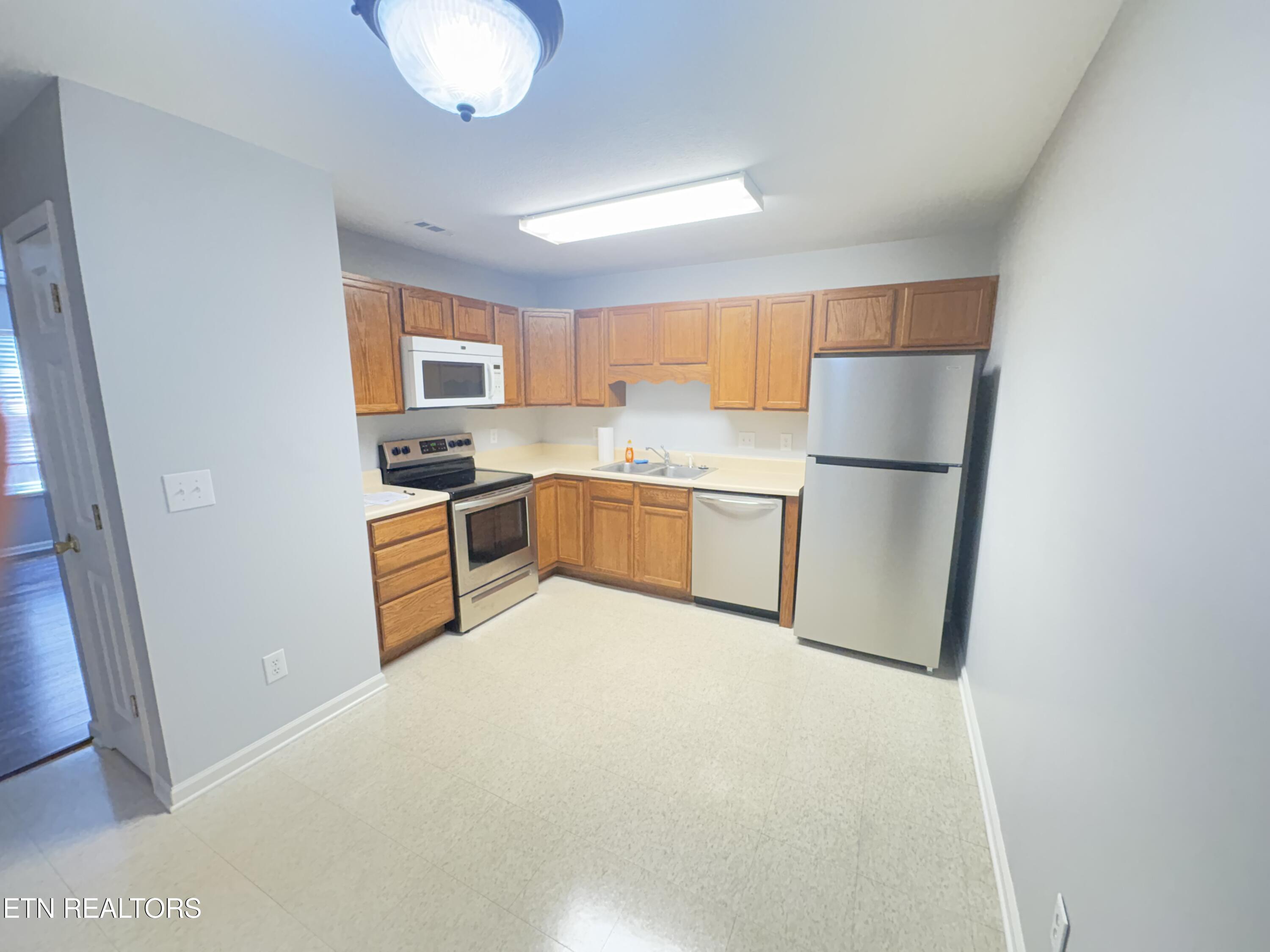 320 Chilhowee School Rd