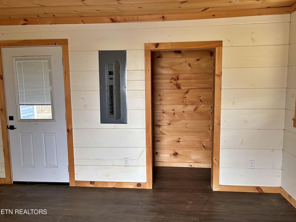 Photo of 217 Yoakum Rd, Speedwell, TN 37870 (MLS # 1325892)