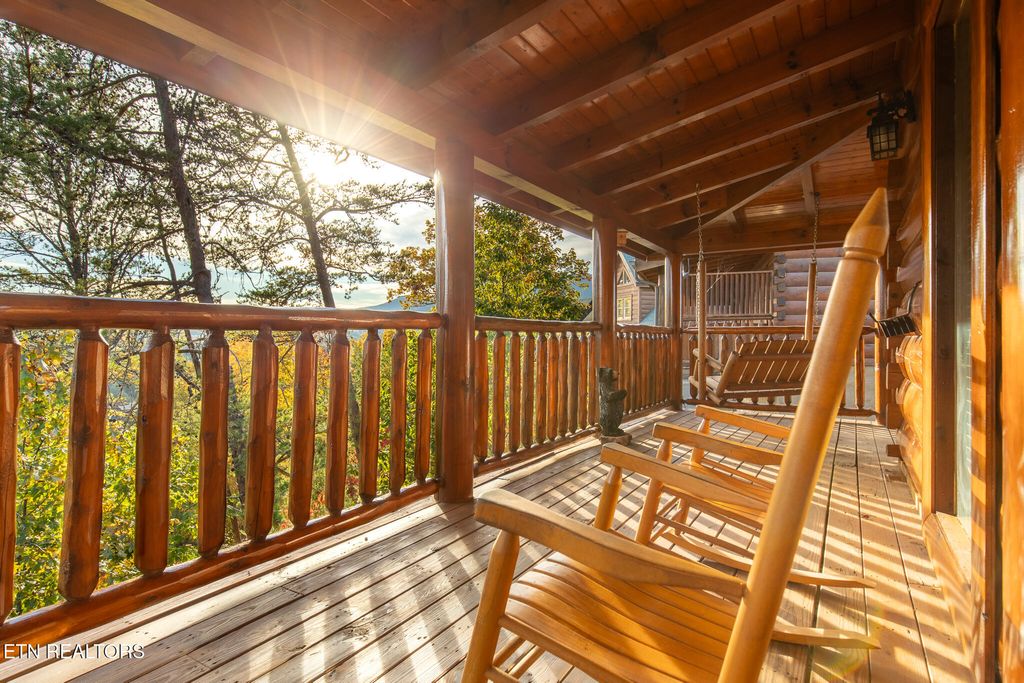 Photo of 2024 Cougar Crossing Way, Sevierville, TN 37876 (MLS # 1336221)