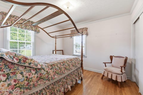 Tiny photo for 301 Cross St, Clinton, TN 37716 (MLS # 1349028)