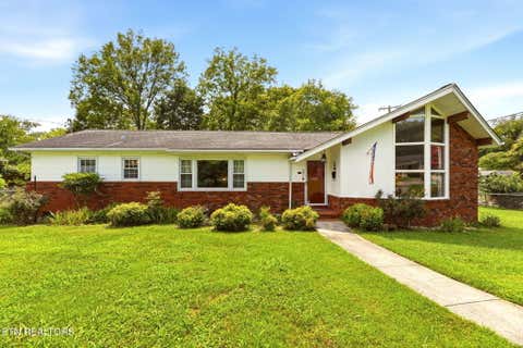 Photo of 301 Cross St, Clinton, TN 37716 (MLS # 1349028)