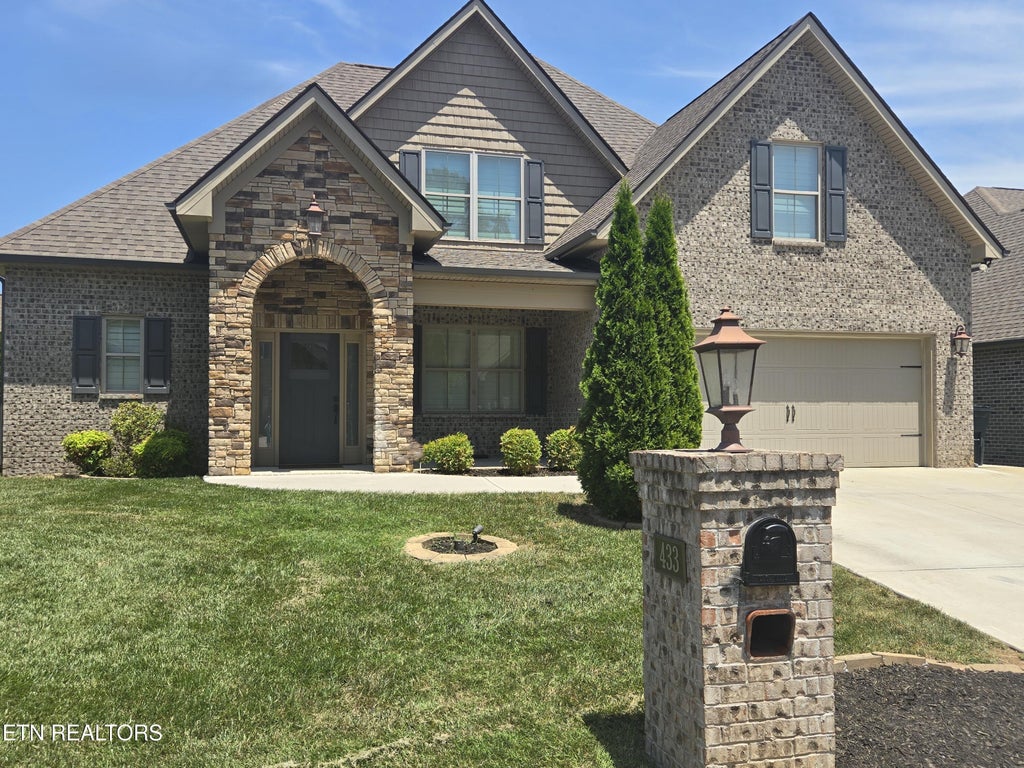 Photo of 433 Chimney Rock Drive, Lenoir City, TN 37771 (MLS # 1347202)