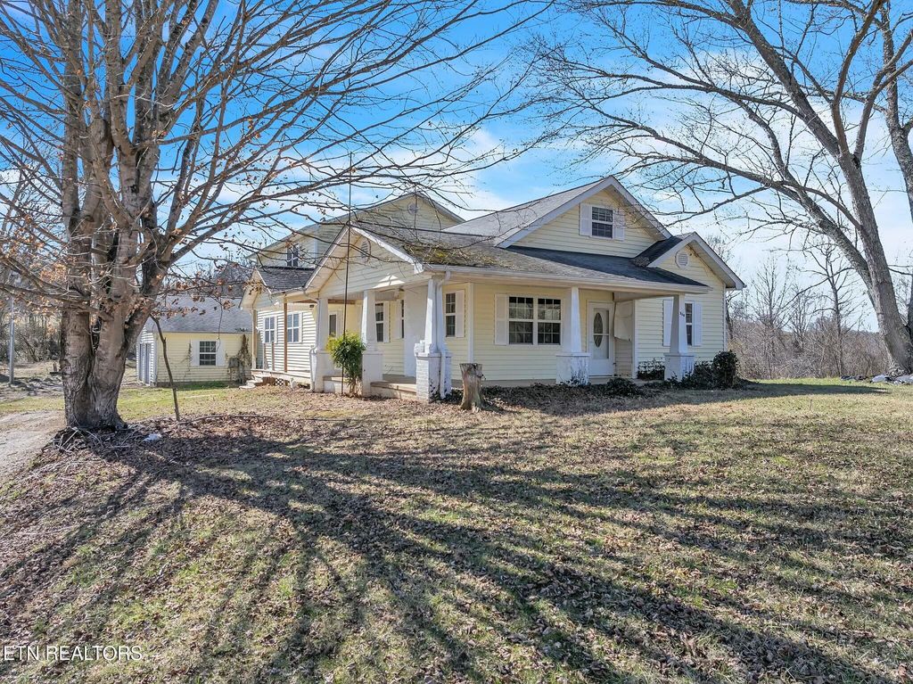 Photo of 380 Cardwell Ridge Rd, New Tazewell, TN 37825 (MLS # 1291846)