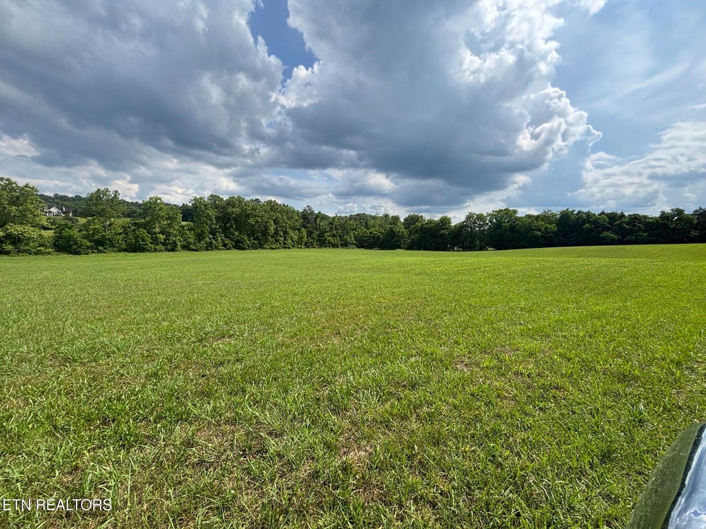 Photo of 1040 Smith Valley Rd, Lot 1 RD, Lenoir City, TN 37772 (MLS # 1342720)