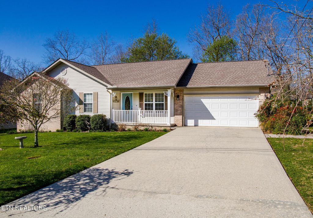 Photo of 545 Snead Drive, Crossville, TN 38558 (MLS # 1329355)