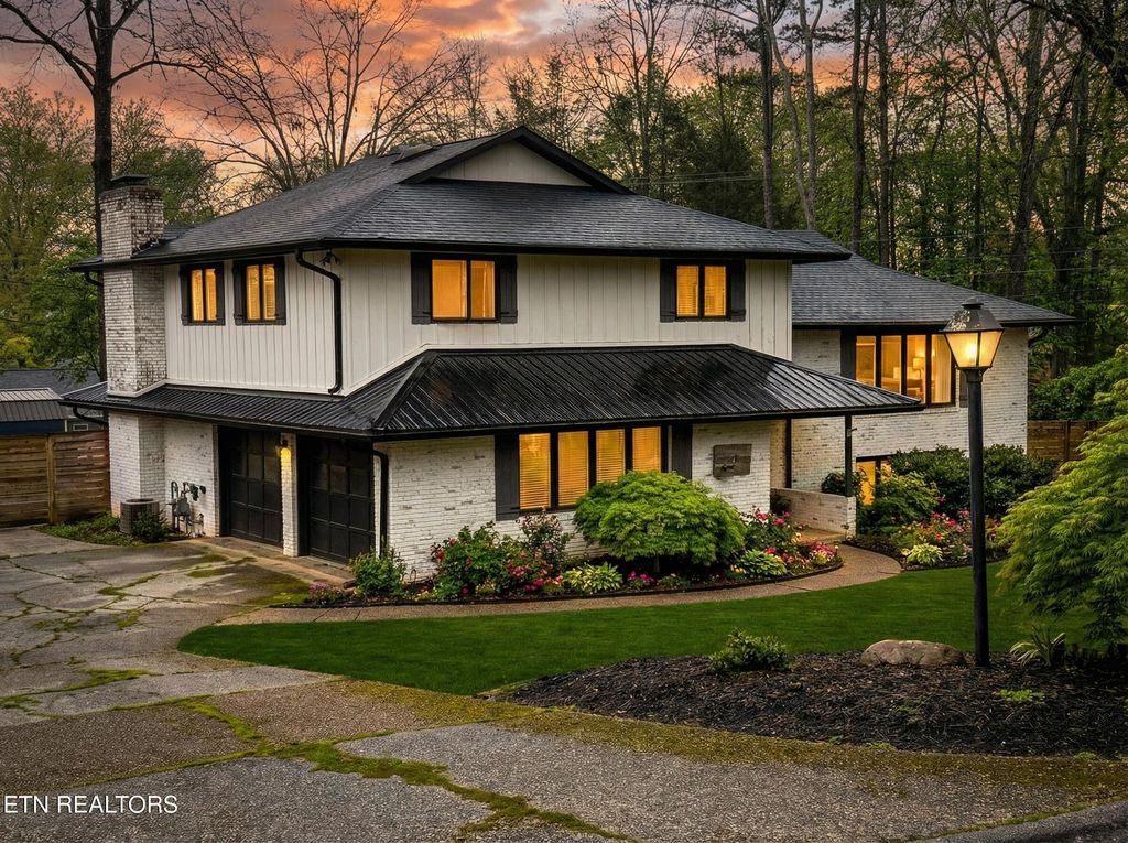 Photo of 7947 Cranley Rd Rd, Powell, TN 37849 (MLS # 1326091)