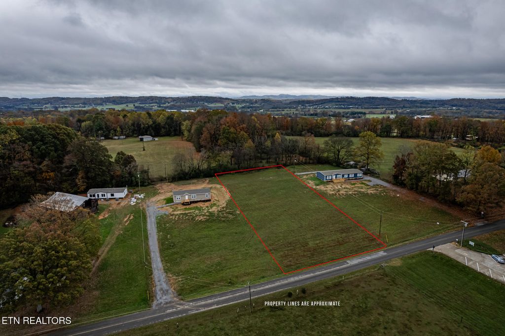 Photo of 4 County Road 326, Sweetwater, TN 37874 (MLS # 1282794)