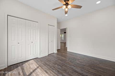 Tiny photo for 711 Byrd St, Clinton, TN 37716 (MLS # 1331086)