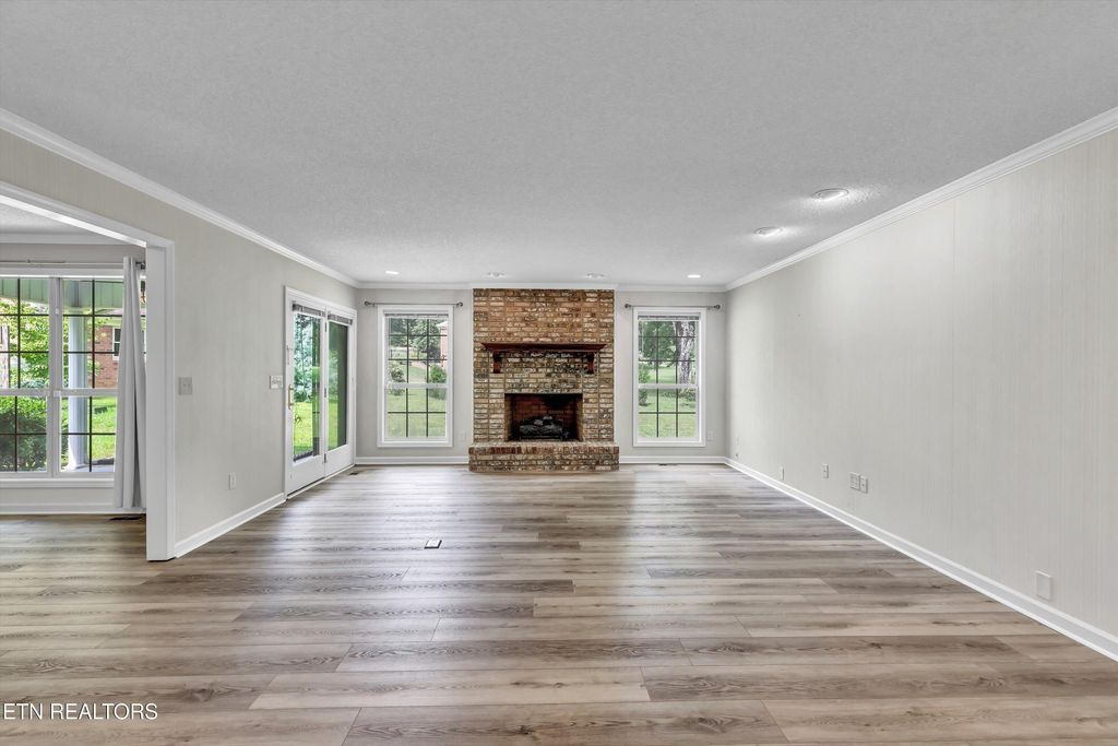 Photo of 1017 Heritage Square Court, Maryville, TN 37803 (MLS # 1317588)