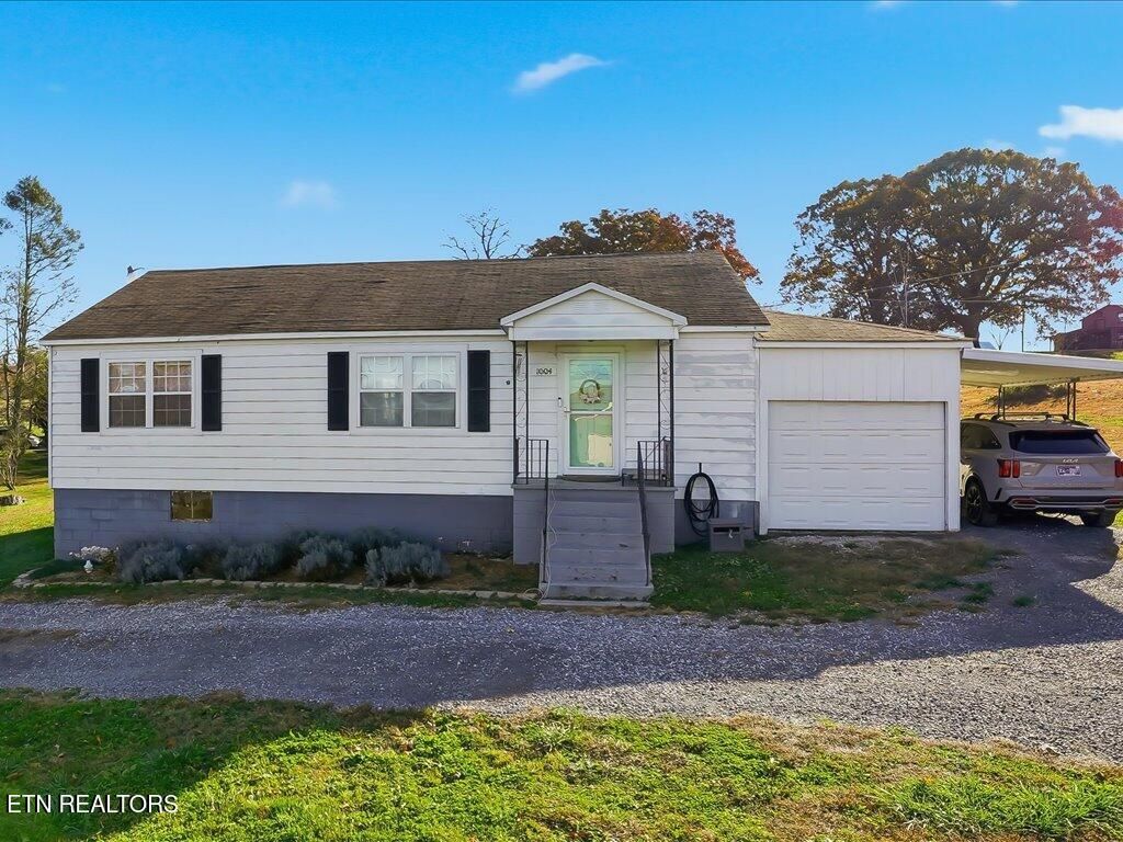 Photo of 1004 Bales Rd, New Market, TN 37820 (MLS # 1325412)