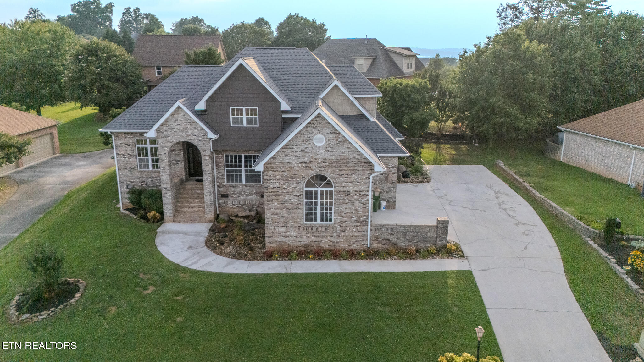 913 Saint Johns Drive