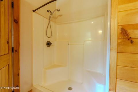 Tiny photo for 4160 Green Corner Rd, Hartford, TN 37753 (MLS # 1333019)