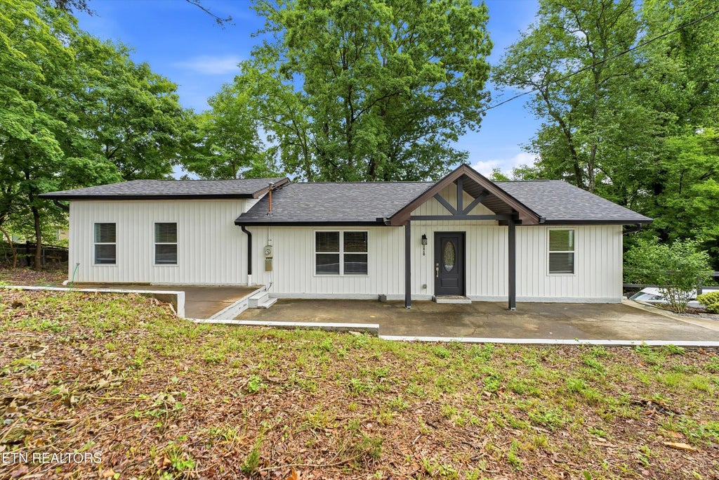Photo of 3410 Solway Rd, Knoxville, TN 37931 (MLS # 1358779)