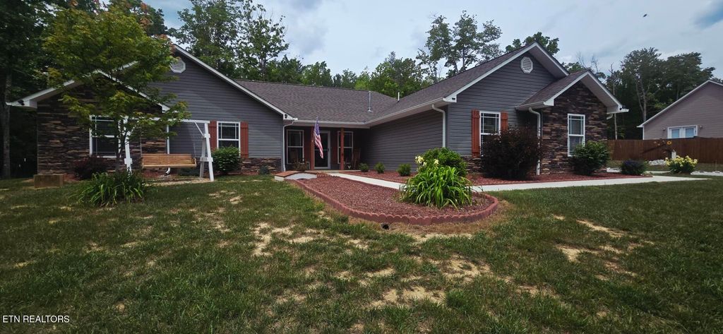 Photo of 354 Kayla Lane, Oneida, TN 37841 (MLS # 1340178)