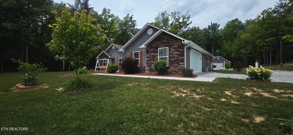 Photo of 354 Kayla Lane, Oneida, TN 37841 (MLS # 1340178)