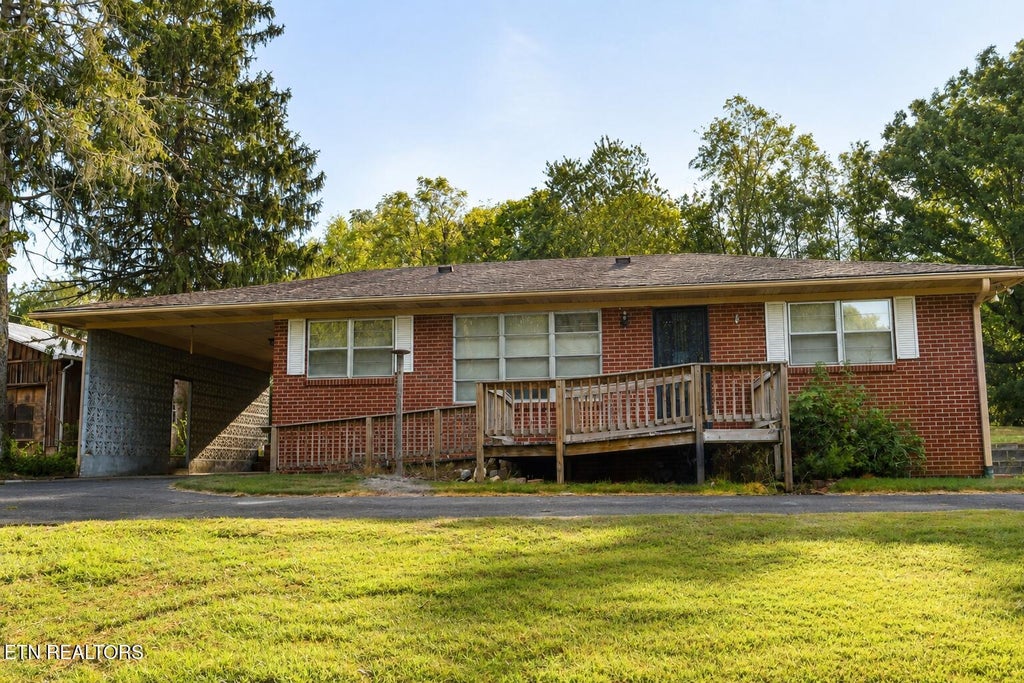 Photo of 4843 Big Springs Rd, Friendsville, TN 37737 (MLS # 1354494)