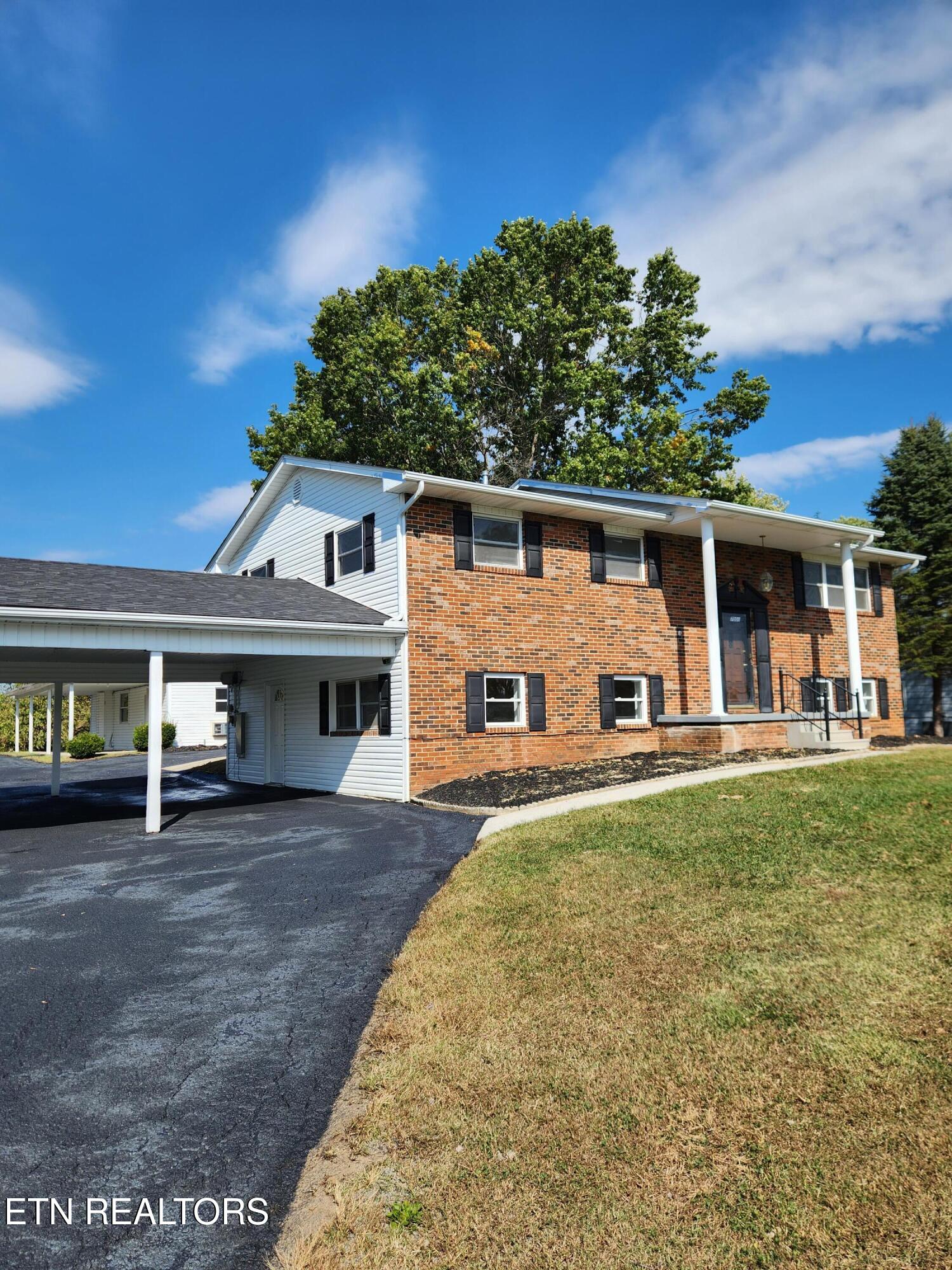 7001 Washington Pike