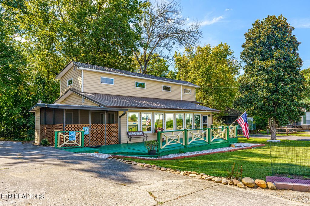 Photo of 555 Flamingo Circle, Townsend, TN 37882 (MLS # 1241155)