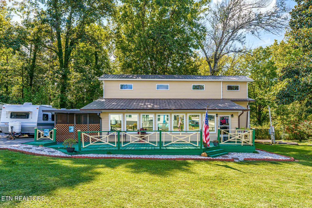 Photo of 555 Flamingo Circle, Townsend, TN 37882 (MLS # 1241155)