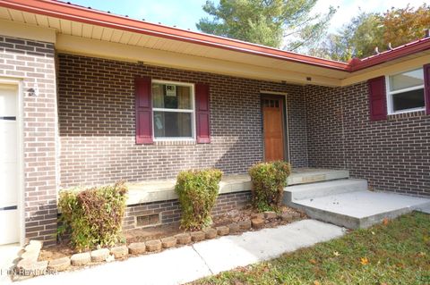Tiny photo for 1725 Russell St, Morristown, TN 37813 (MLS # 1320594)