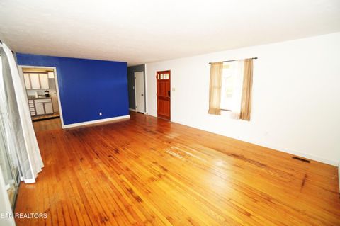 Tiny photo for 1725 Russell St, Morristown, TN 37813 (MLS # 1320594)