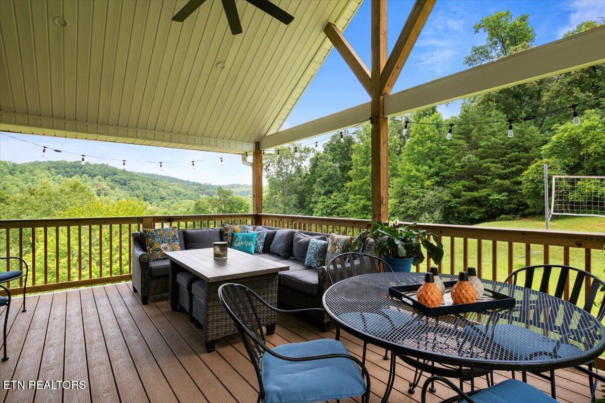 667 Pine Hollow Rd