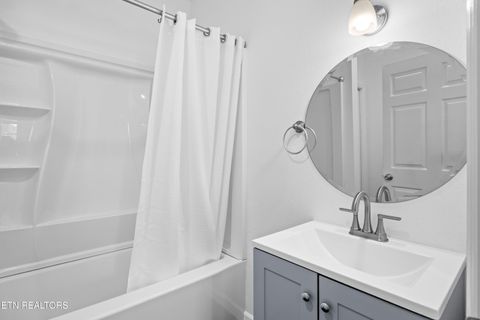 Tiny photo for 415 W 1St Ave, Lenoir City, TN 37771 (MLS # 1319224)