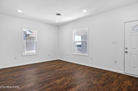 Tiny photo for 415 W 1St Ave, Lenoir City, TN 37771 (MLS # 1319224)