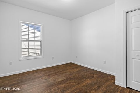 Tiny photo for 415 W 1St Ave, Lenoir City, TN 37771 (MLS # 1319224)