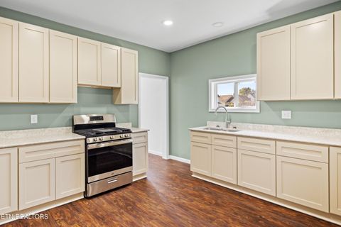 Tiny photo for 415 W 1St Ave, Lenoir City, TN 37771 (MLS # 1319224)