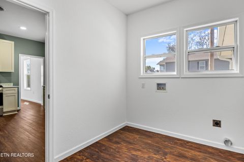 Tiny photo for 415 W 1St Ave, Lenoir City, TN 37771 (MLS # 1319224)